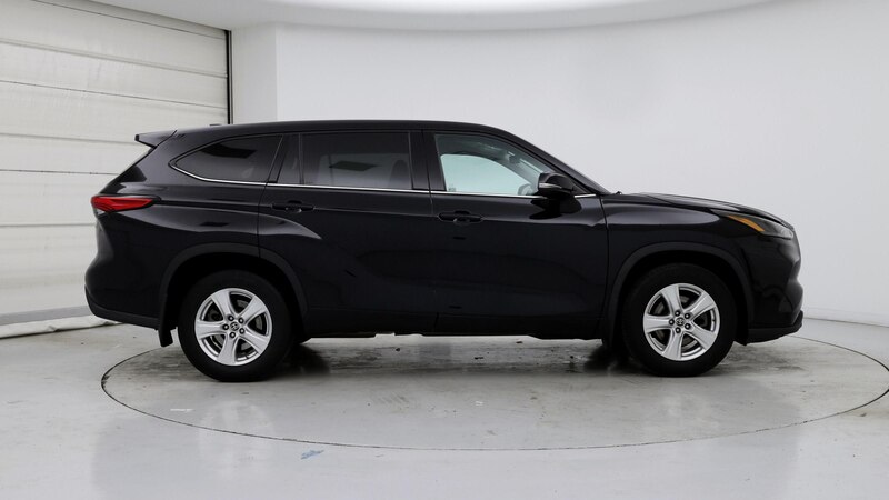 2022 Toyota Highlander LE 7