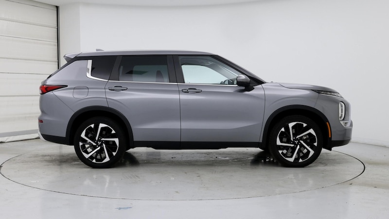 2023 Mitsubishi Outlander SE 7