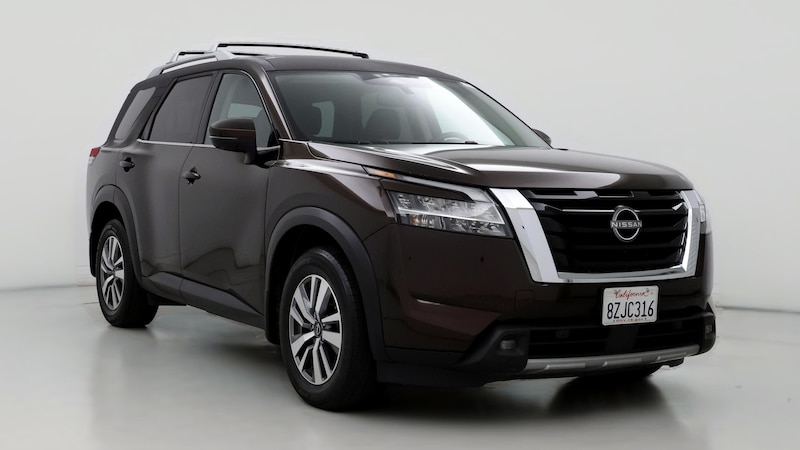 2022 Nissan Pathfinder SL Hero Image