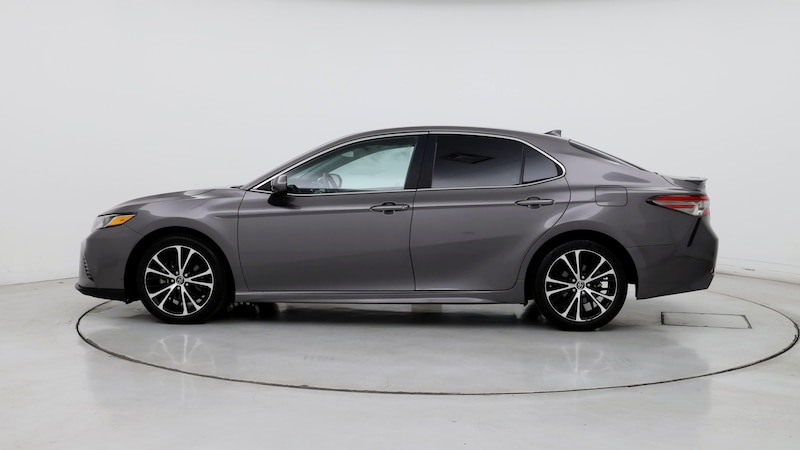 2019 Toyota Camry SE 3