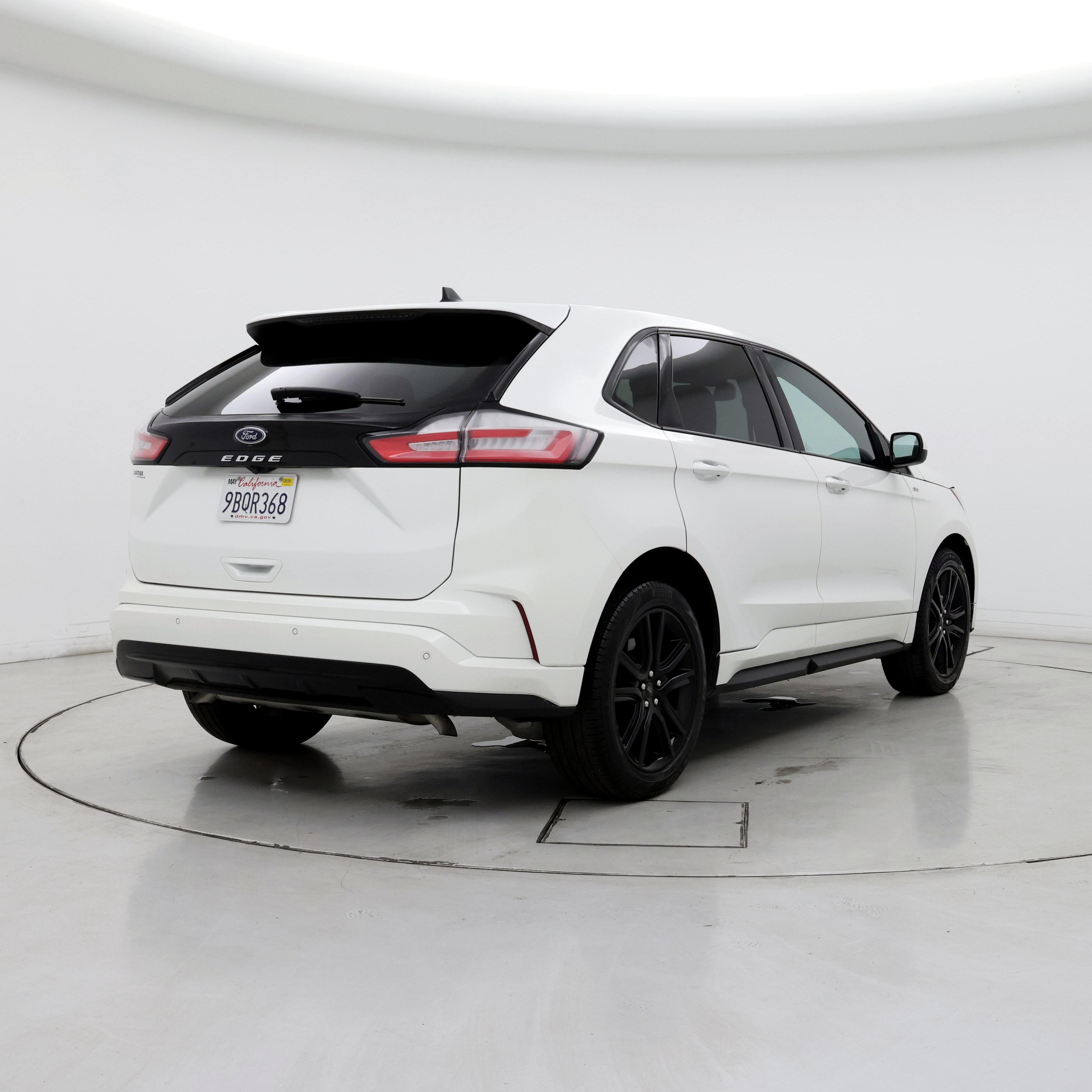 Thumbnail: 2022 Ford Edge - 8