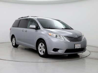 2016 Toyota Sienna LE -
                Kentwood, MI