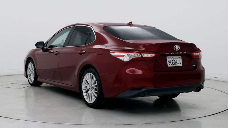 2018 Toyota Camry XLE 2