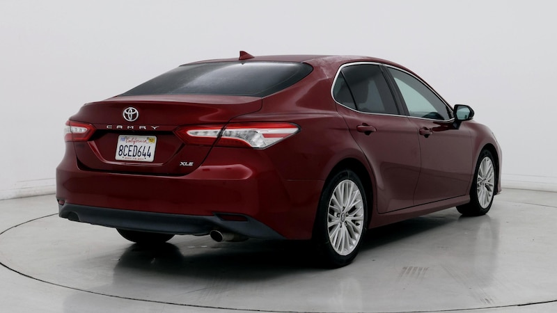 2018 Toyota Camry XLE 8