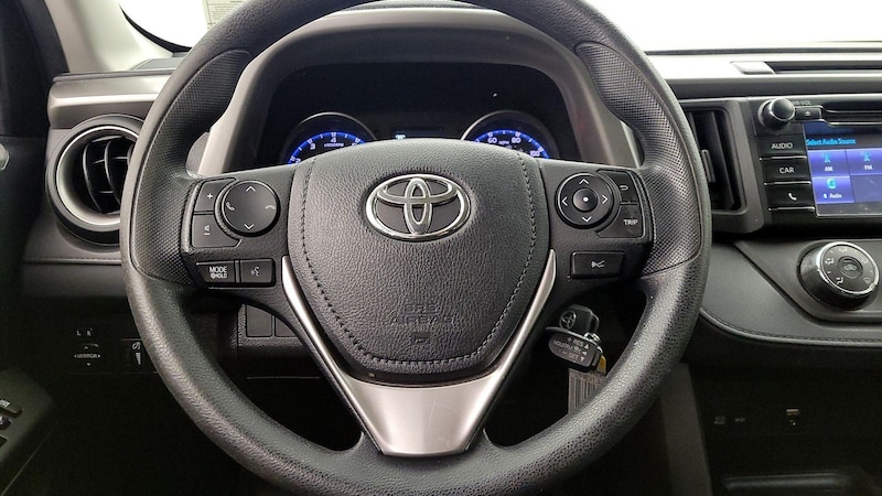 2018 Toyota RAV4 LE 10