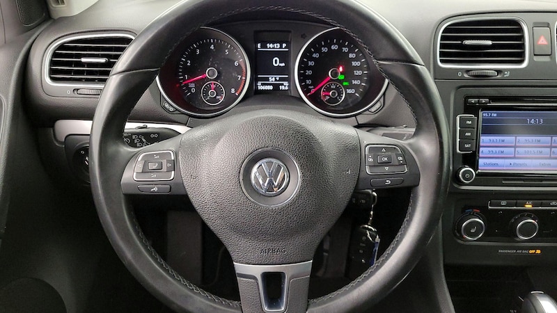 2013 Volkswagen Golf  10