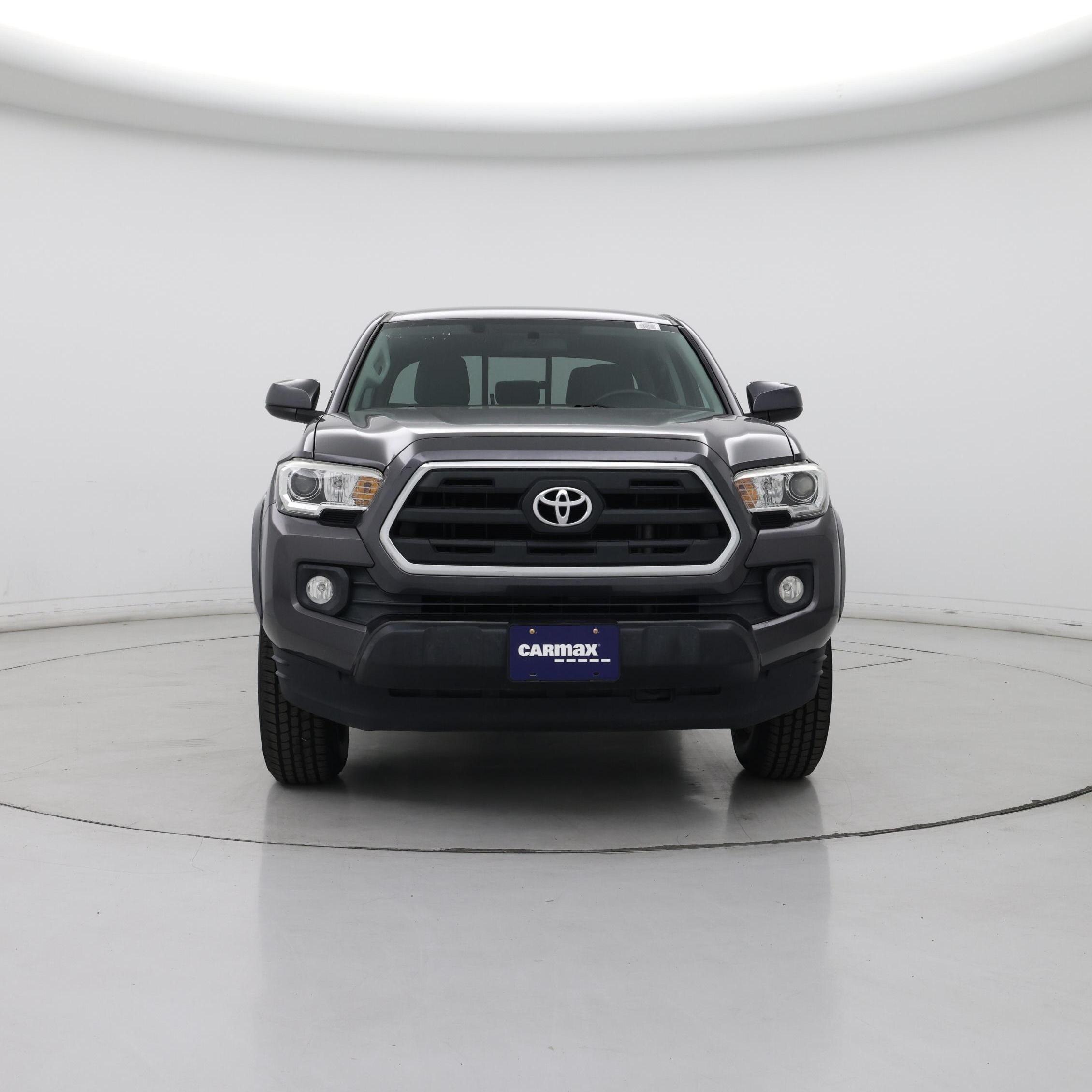 Thumbnail: 2016 Toyota Tacoma - 5