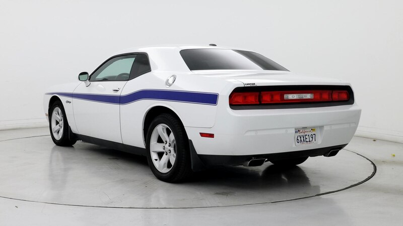 2013 Dodge Challenger SXT 2