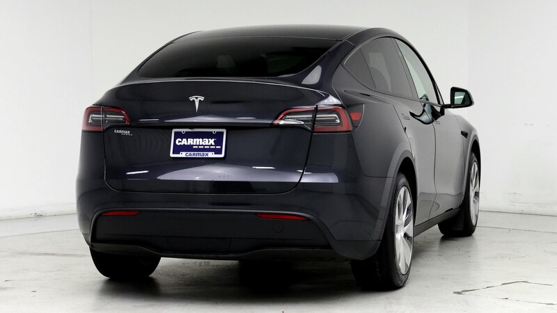 2024 Tesla Model Y  8