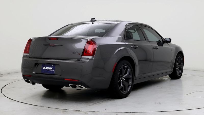 2023 Chrysler 300 S 8