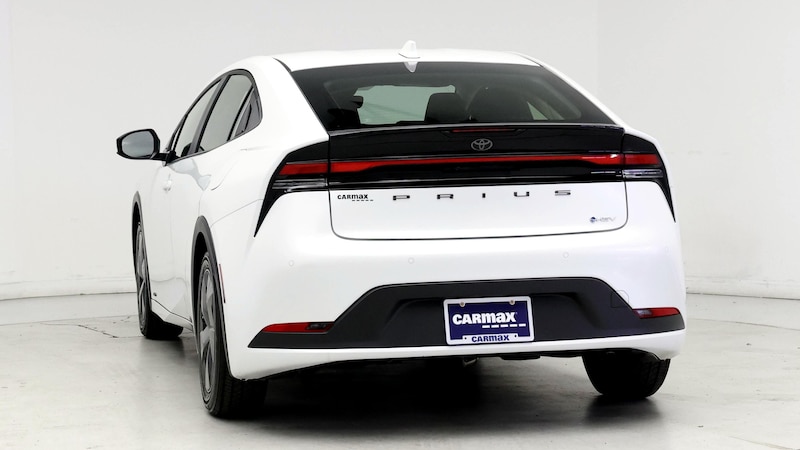 2024 Toyota Prius LE 6