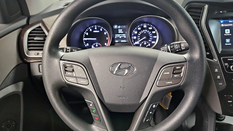2019 Hyundai Santa Fe XL SE 10
