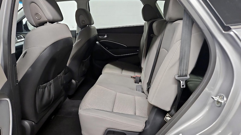 2019 Hyundai Santa Fe XL SE 19