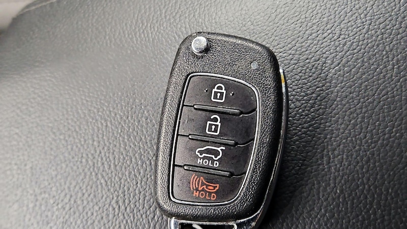 2019 Hyundai Santa Fe XL SE 24