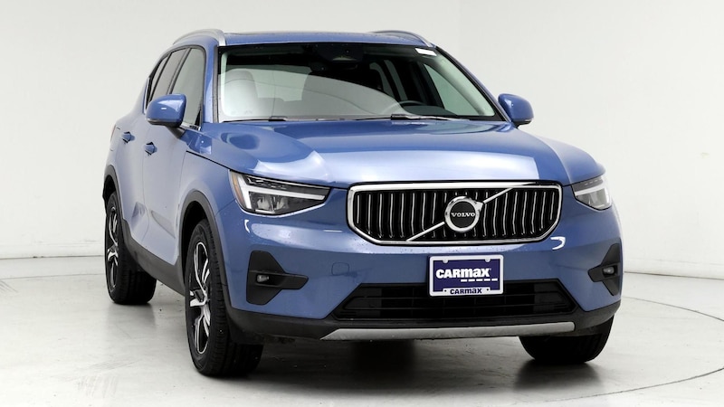 2023 Volvo XC40 B5 Plus 5