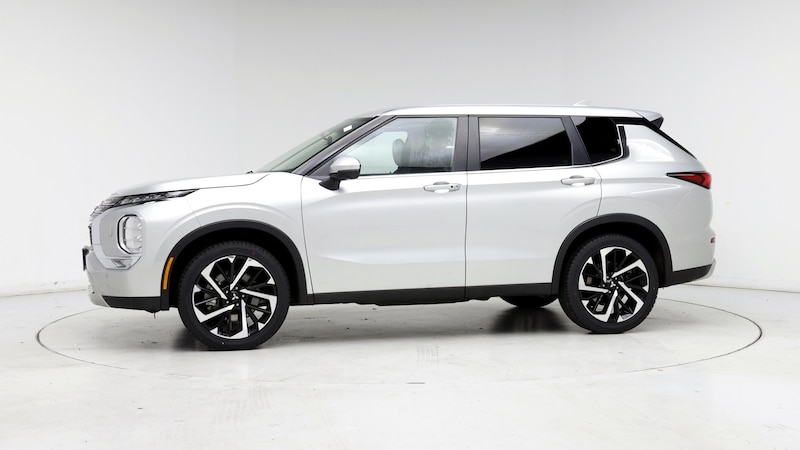 2023 Mitsubishi Outlander SE 3