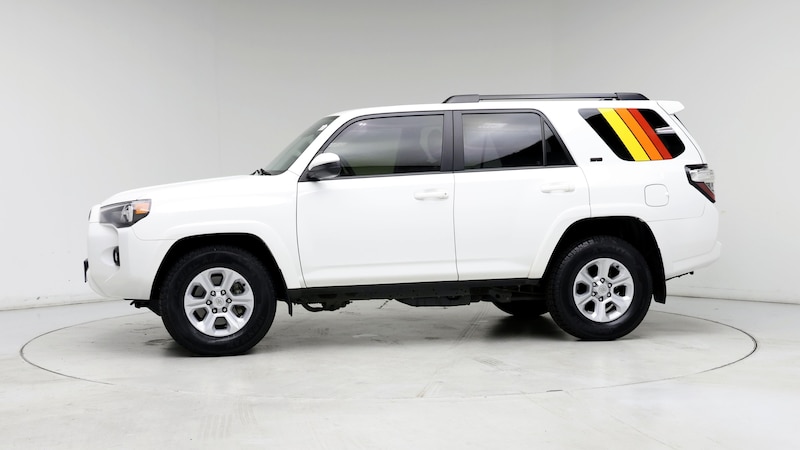 2022 Toyota 4Runner SR5 3