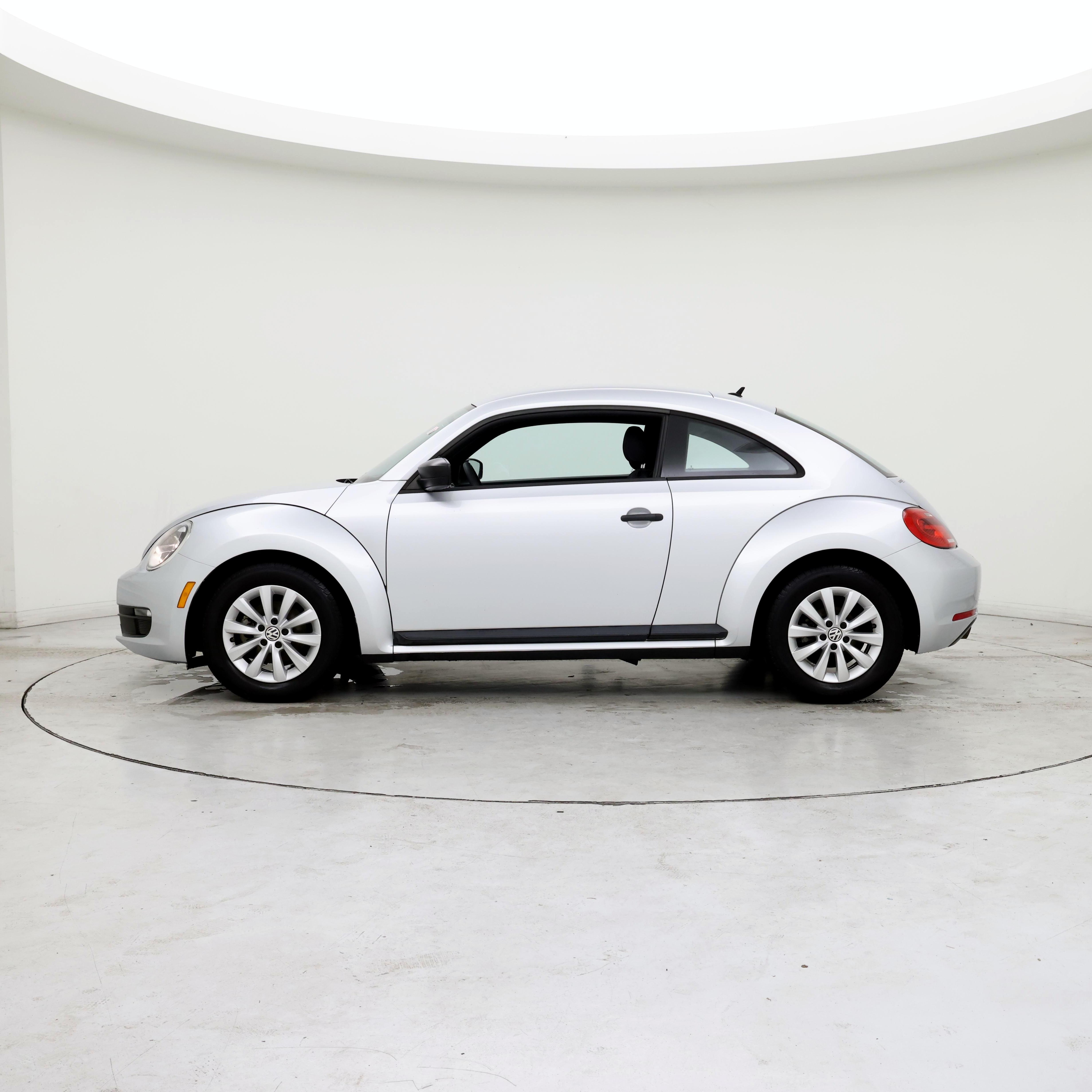 Thumbnail: 2014 Volkswagen Beetle - 3