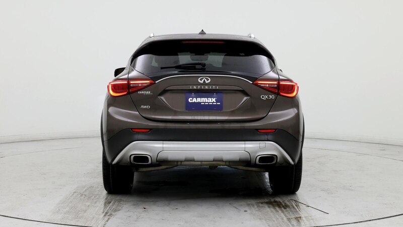 2017 INFINITI QX30 Premium 6