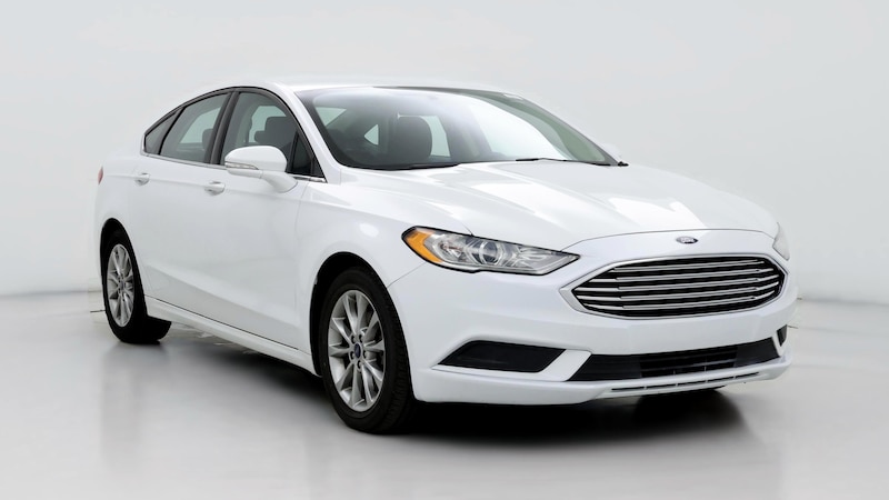 2017 Ford Fusion SE Hero Image