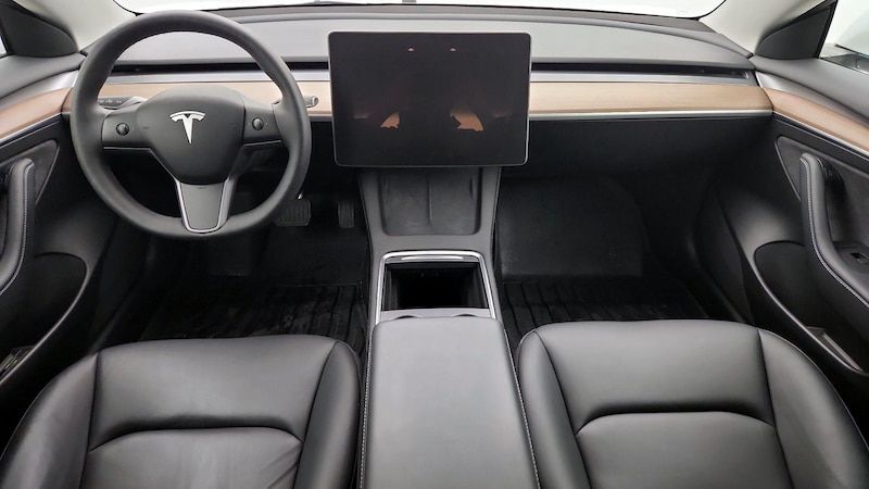 2023 Tesla Model 3  9