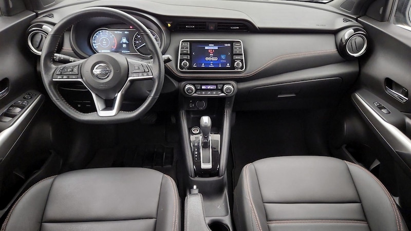 2020 Nissan Kicks SR 9