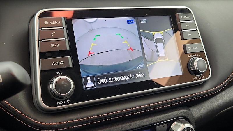 2020 Nissan Kicks SR 13