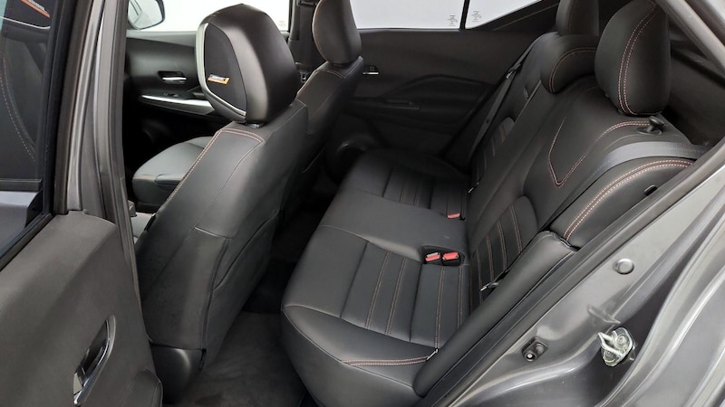 2020 Nissan Kicks SR 18