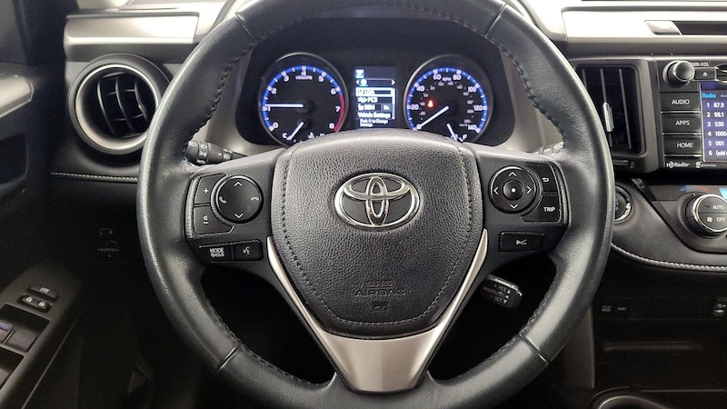 2018 Toyota RAV4 XLE 10