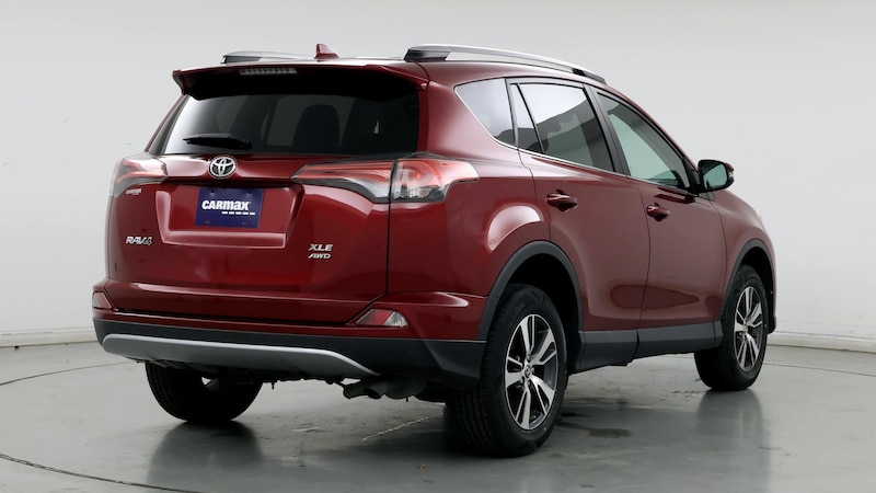 2018 Toyota RAV4 XLE 8