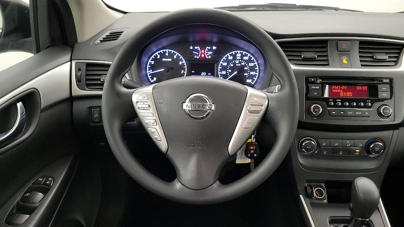 2017 Nissan Sentra S 10