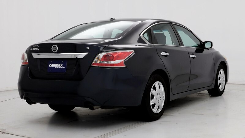 2015 Nissan Altima S 8