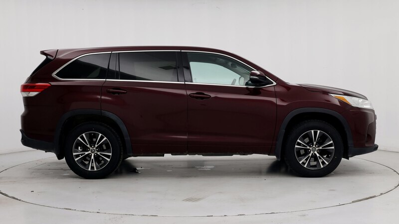 2018 Toyota Highlander LE 7