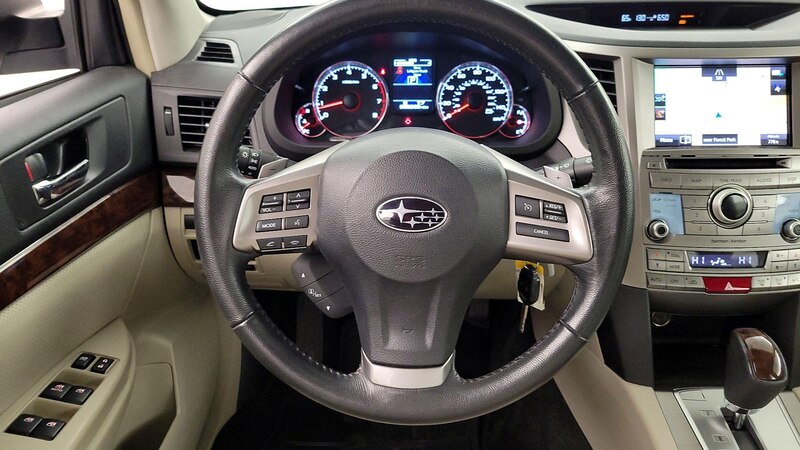 2013 Subaru Legacy Limited 10