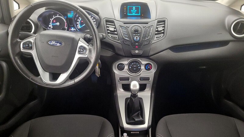 2014 Ford Fiesta SE 9