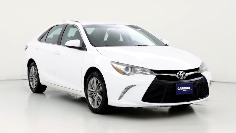 2016 Toyota Camry SE Hero Image