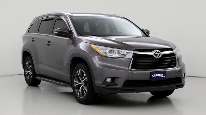 2016 Toyota Highlander XLE Hero Image