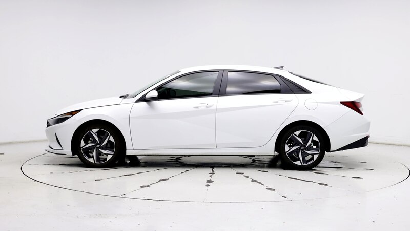 2023 Hyundai Elantra SEL 3