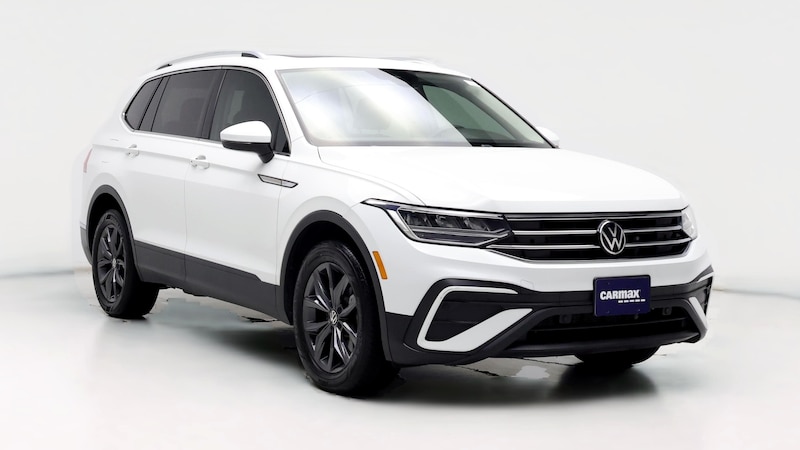 2022 Volkswagen Tiguan SE Hero Image