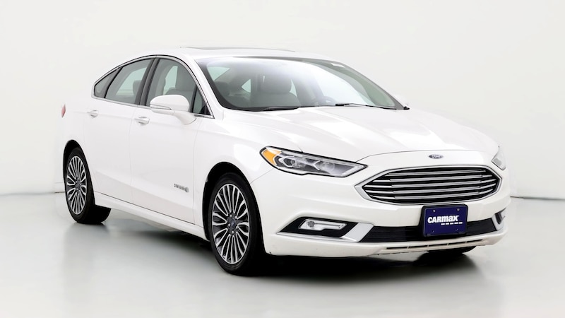 2017 Ford Fusion SE Hero Image