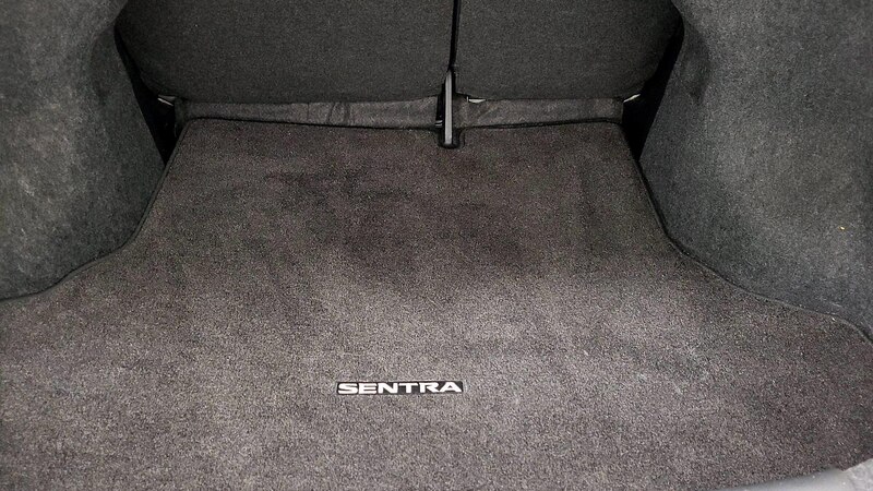 2017 Nissan Sentra S 19