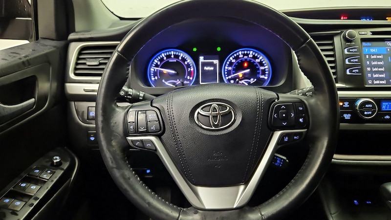 2019 Toyota Highlander XLE 10