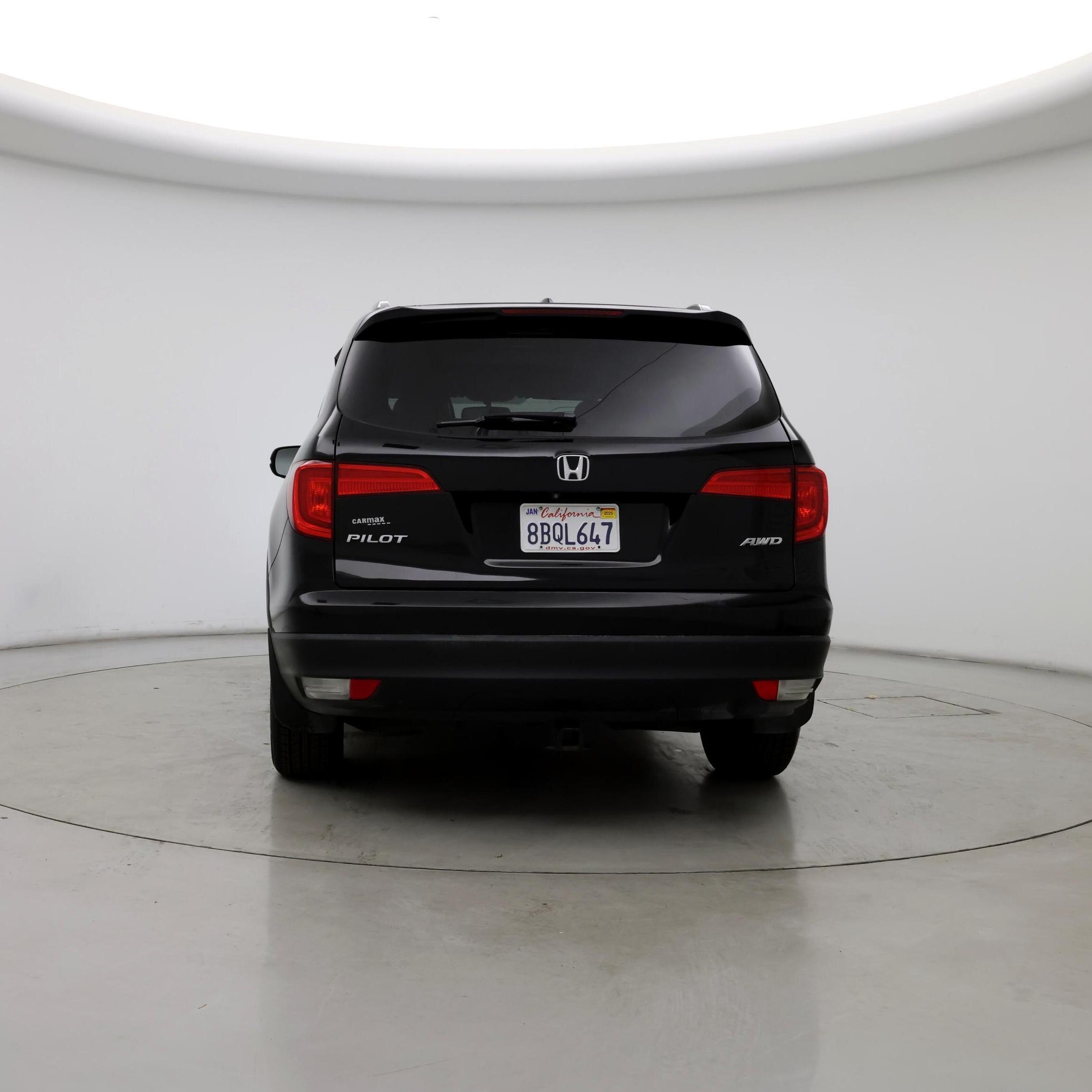 Thumbnail: 2017 Honda Pilot - 6