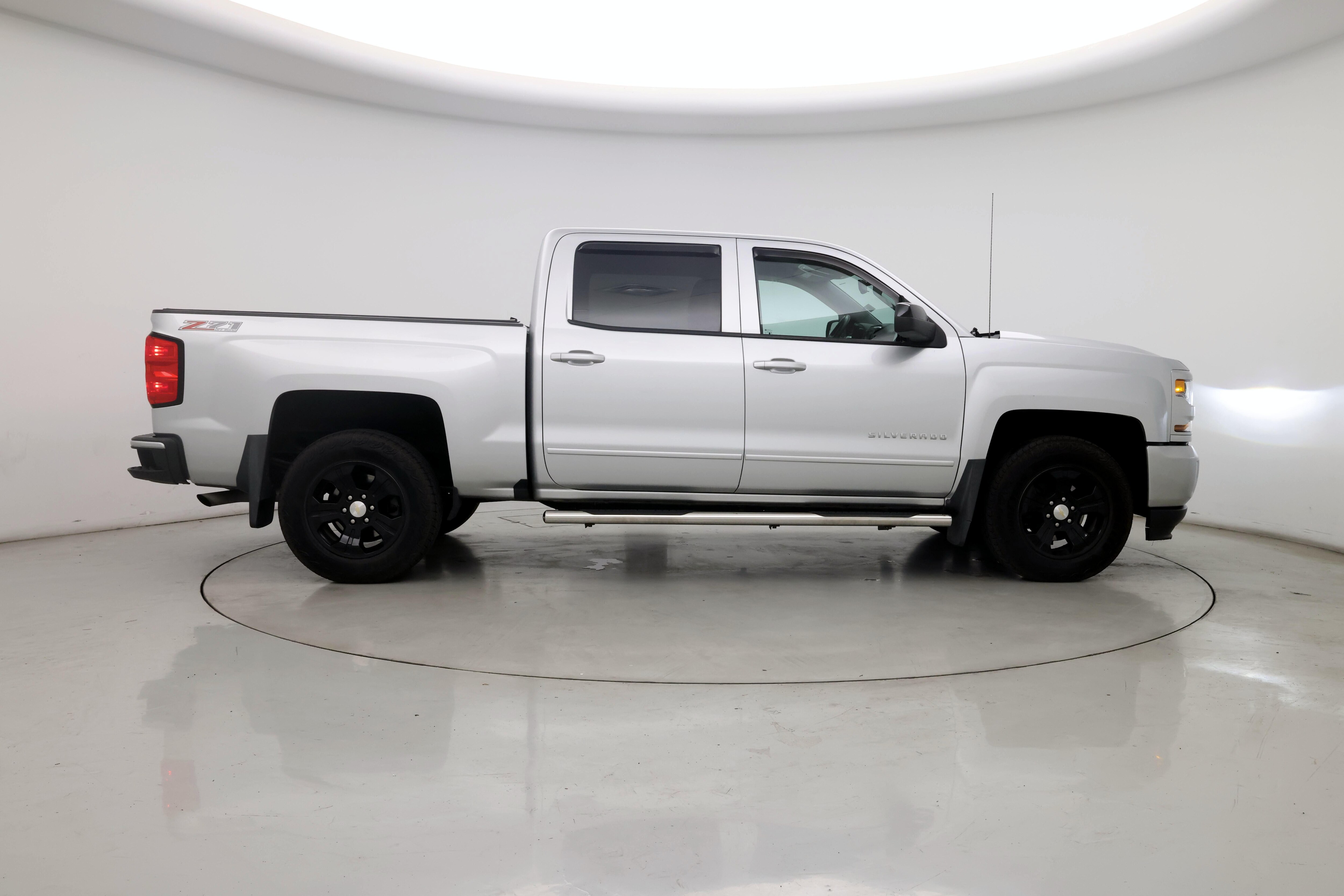 Thumbnail: 2017 Chevrolet Silverado 1500 - 7