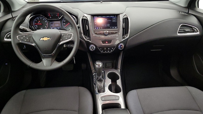 2019 Chevrolet Cruze LS 9