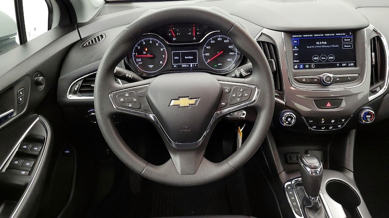 2019 Chevrolet Cruze LS 10