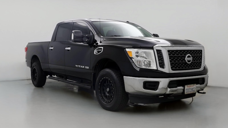 2017 Nissan Titan SV Hero Image