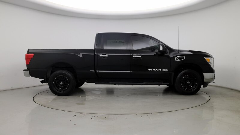 2017 Nissan Titan SV 7