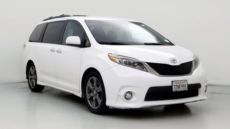 2017 Toyota Sienna SE Hero Image