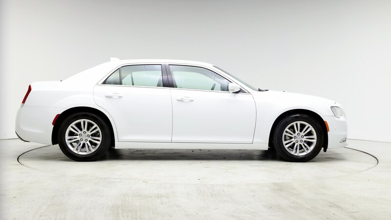 2021 Chrysler 300 Touring 7